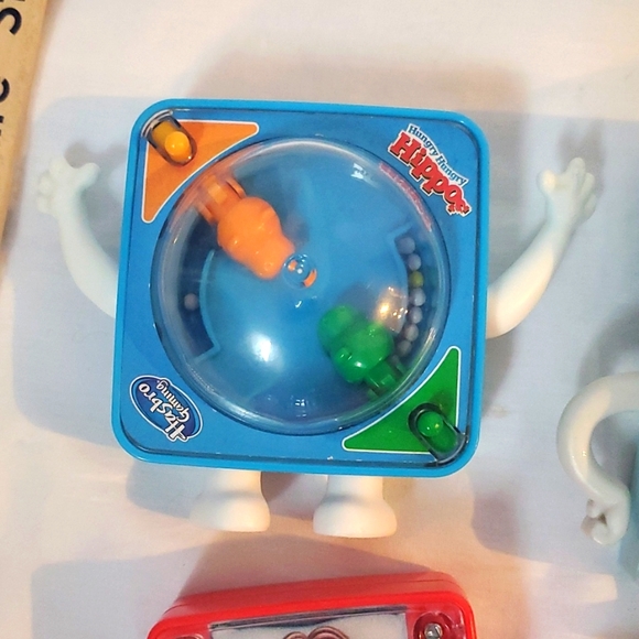 :9 McDonalds happymeal travel size board game toys READ - Picture 3 of 16